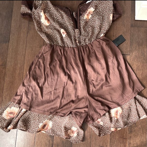 H&M brown floral chiffon romper US 4 - Picture 5 of 5